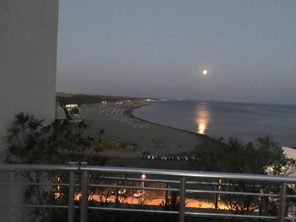 Hotel La Rosa Negra Ulcinj Kültér fotó