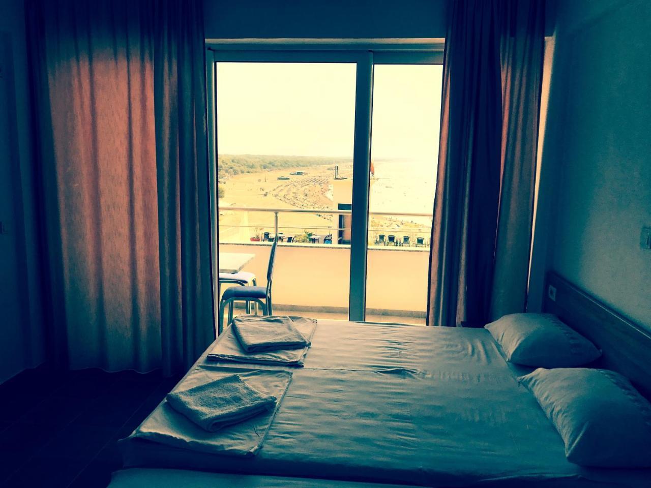 Hotel La Rosa Negra Ulcinj Kültér fotó
