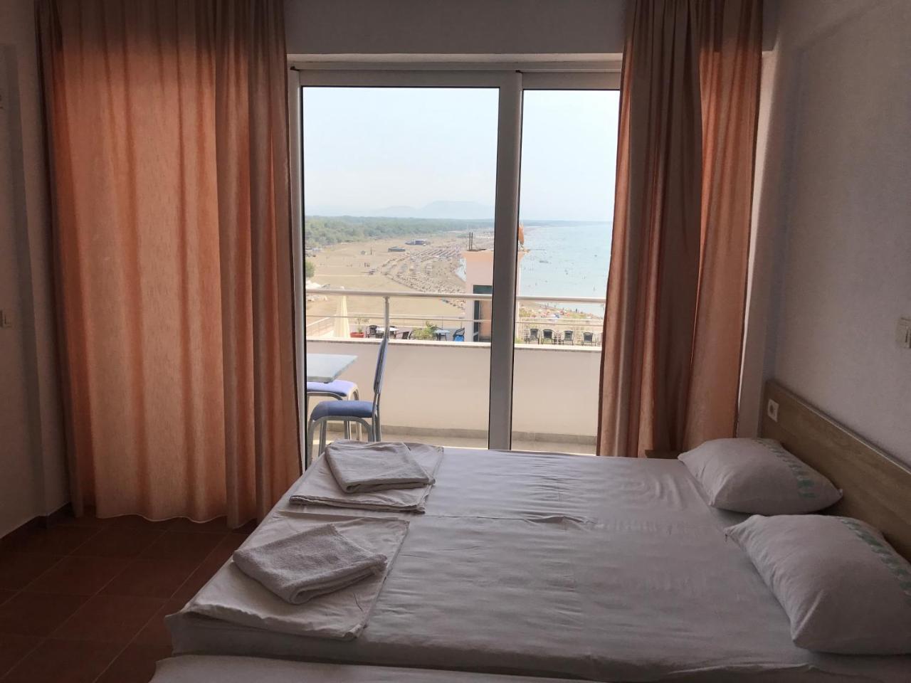 Hotel La Rosa Negra Ulcinj Kültér fotó